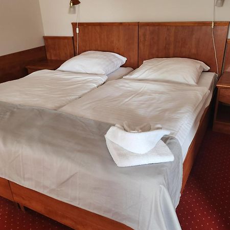 Hotel Dowhan نوفه المظهر الخارجي الصورة