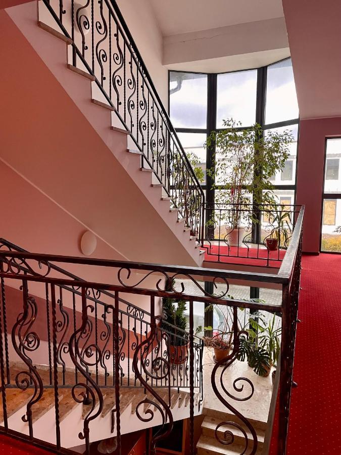 Hotel Dowhan نوفه المظهر الخارجي الصورة