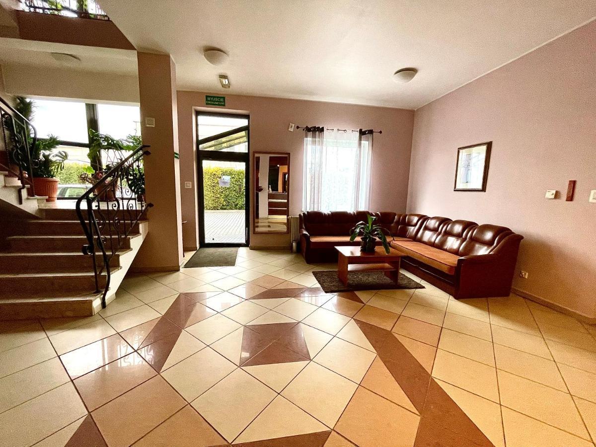 Hotel Dowhan نوفه المظهر الخارجي الصورة
